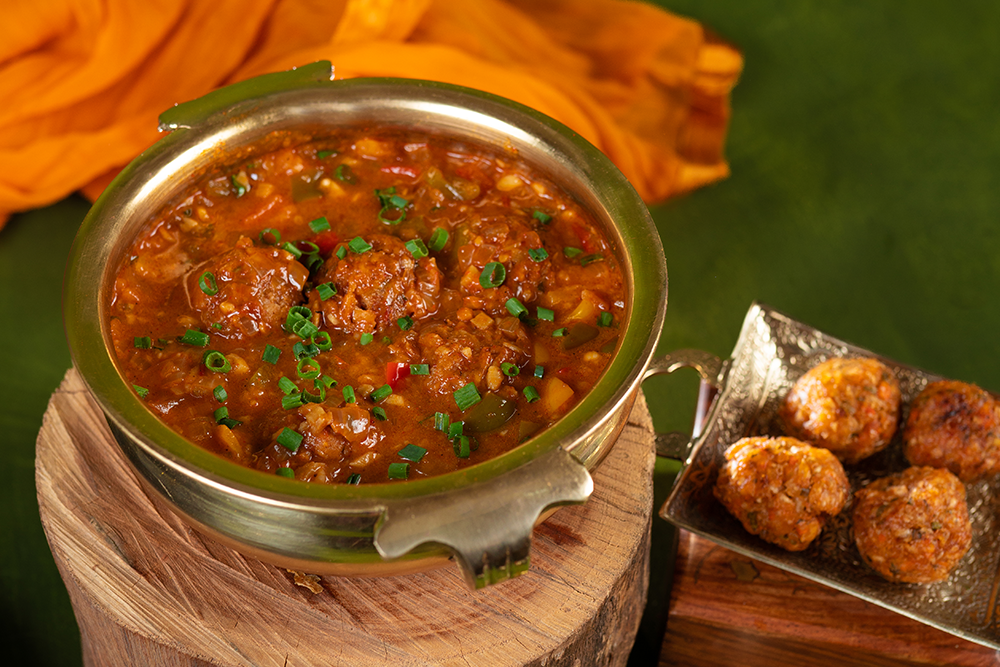 VEG MANCHURIAN (GRAVY)